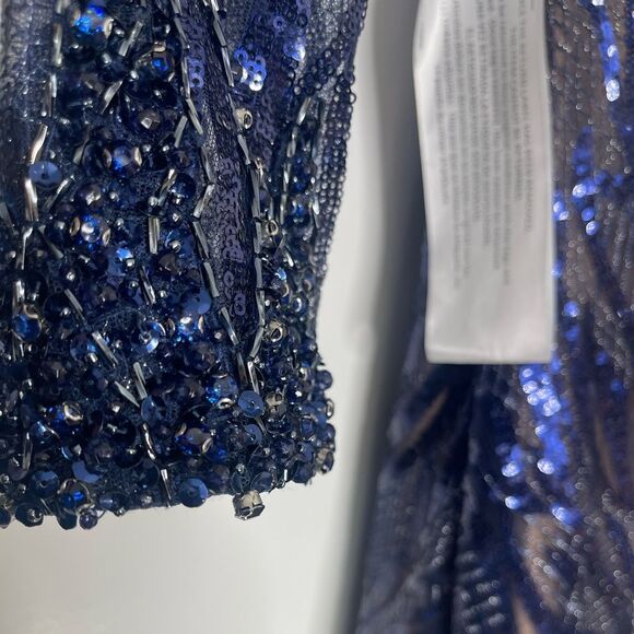 Elegant Navy Lace Evening Gown - Picture 8 of 14